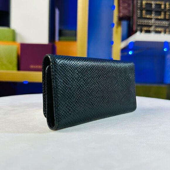 LOUIS VUITTON Black Leather Tri-fold Key Holder Case Wallet - Picture 6 of 11